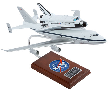 Space Shuttle 747 airplane carrier model